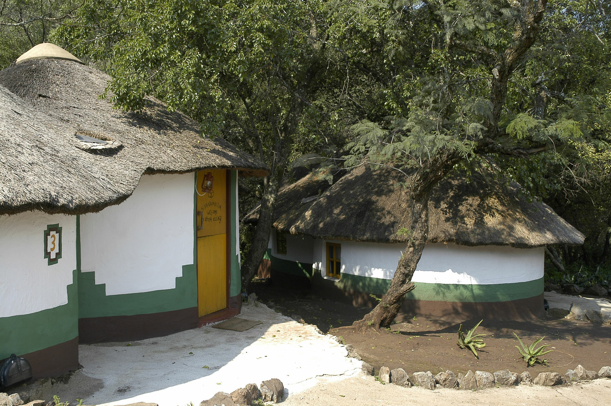 Aha Lesedi African Lodge & Cultural Village Broederstroom Exterior photo