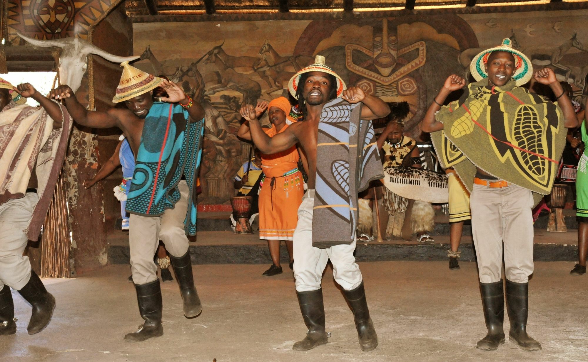 Aha Lesedi African Lodge & Cultural Village Broederstroom Exterior photo