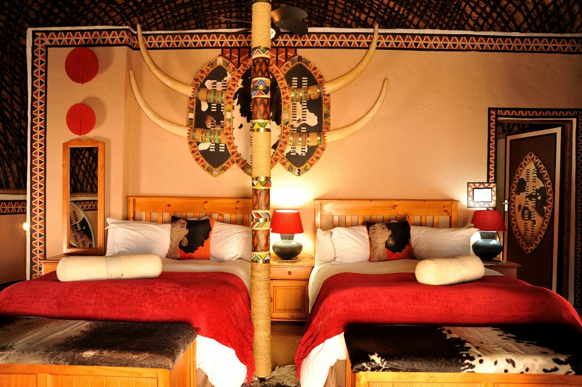 Aha Lesedi African Lodge & Cultural Village Broederstroom Exterior photo