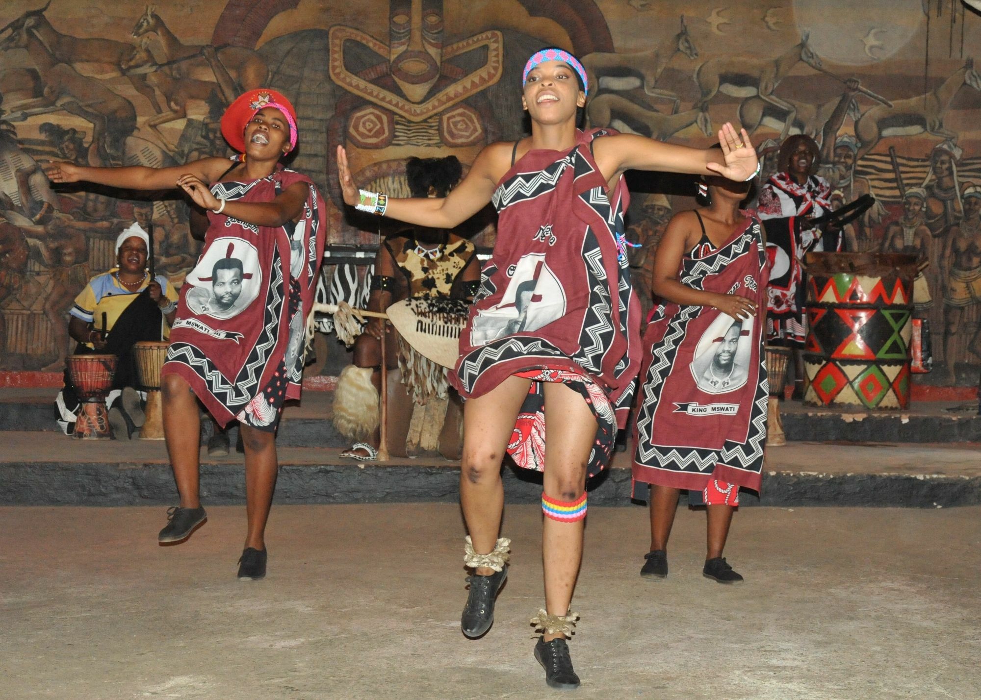 Aha Lesedi African Lodge & Cultural Village Broederstroom Exterior photo