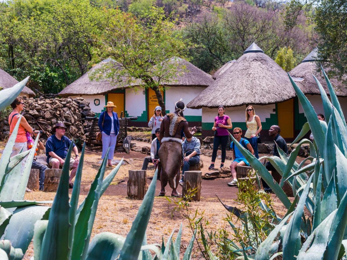 Aha Lesedi African Lodge & Cultural Village Broederstroom Exterior photo
