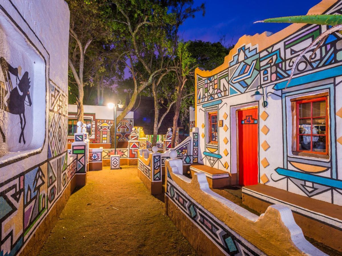 Aha Lesedi African Lodge & Cultural Village Broederstroom Exterior photo